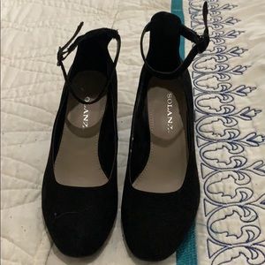 2 1/2 inch black Suede-heels